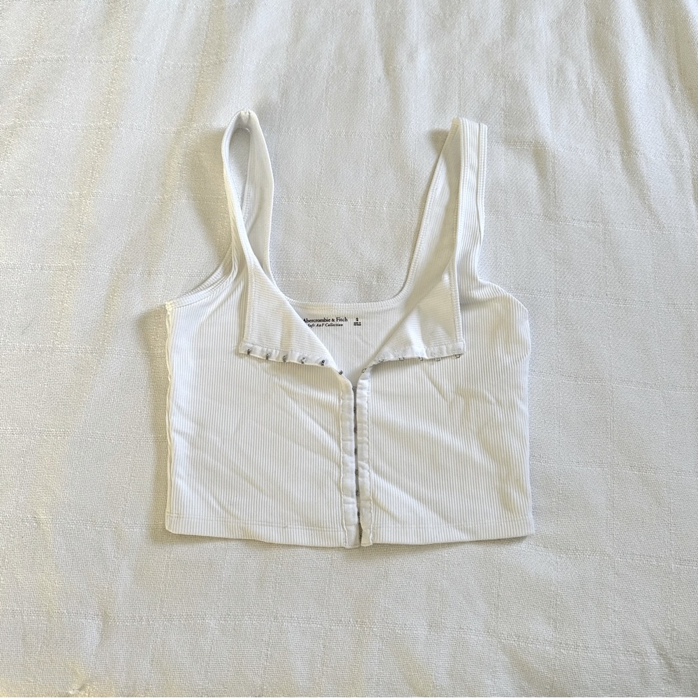 Abercrombie Seamless Rib Fabric Hook-and-Eye Tank